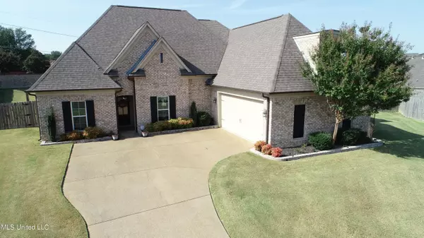 3036 Raspberry Red Cove, Southaven, MS 38672