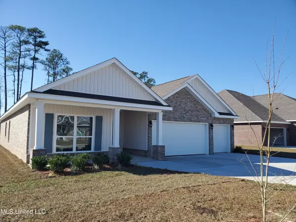 6873 Osprey Drive, Ocean Springs, MS 39564