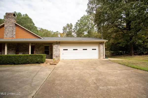 Terry, MS 39170,604 S Springlake Circle