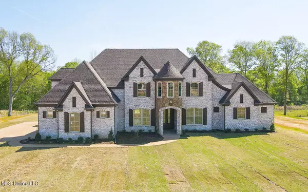 Byhalia, MS 38611,1132 Pebble View Drive