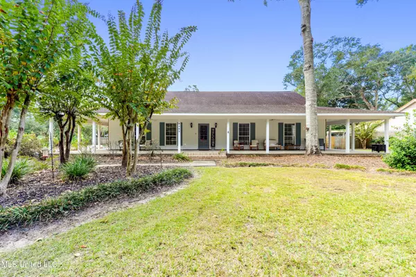 9409 Marina Avenue, Ocean Springs, MS 39564