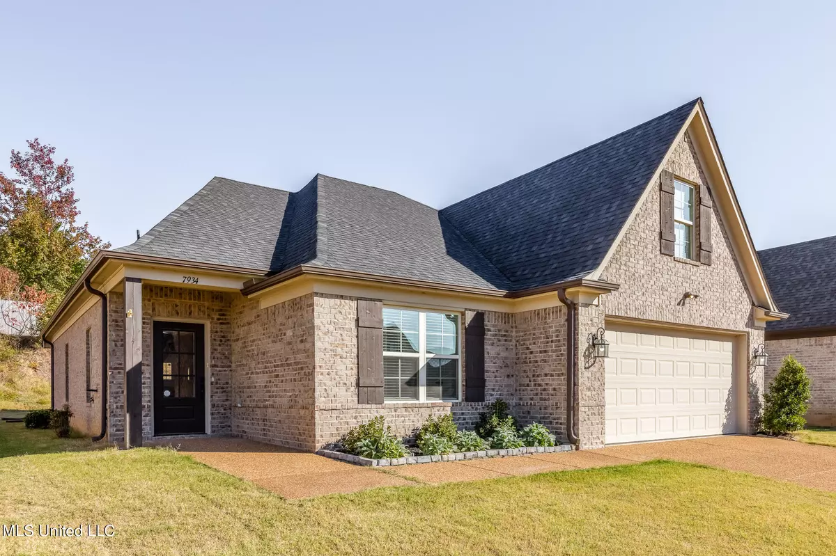 Southaven, MS 38671,7934 Hemlock Drive