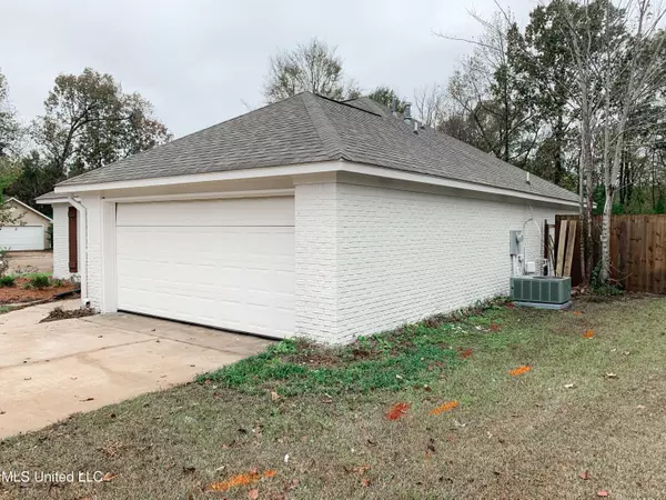 Florence, MS 39073,556 Camellia Lane