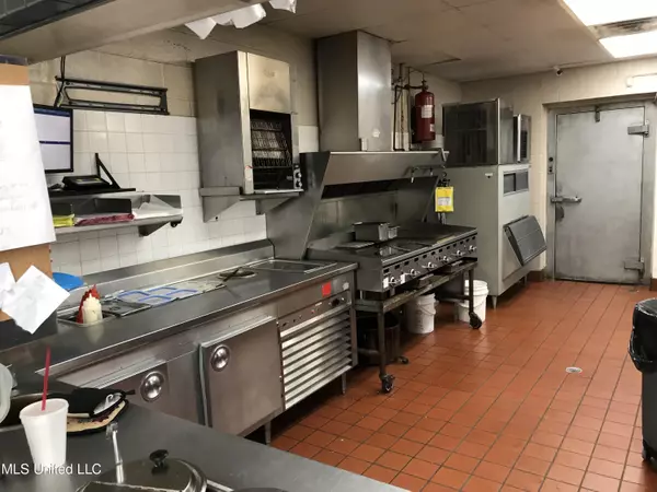 Raleigh, MS 39153,109 Main Street