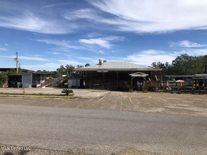 3212 Mary Walker Drive, Gautier, MS 39553