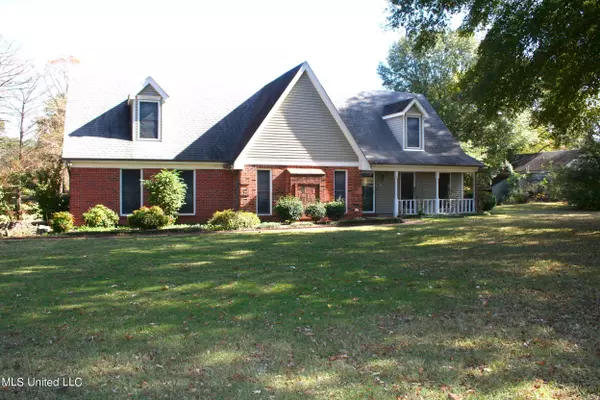 Senatobia, MS 38668,2287 Country Club Road