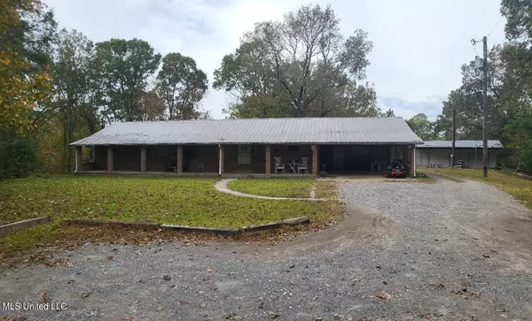 1670 Slick Road, Yazoo City, MS 39194