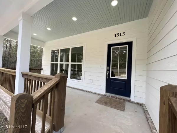 Ocean Springs, MS 39564,1513 Plover Lane