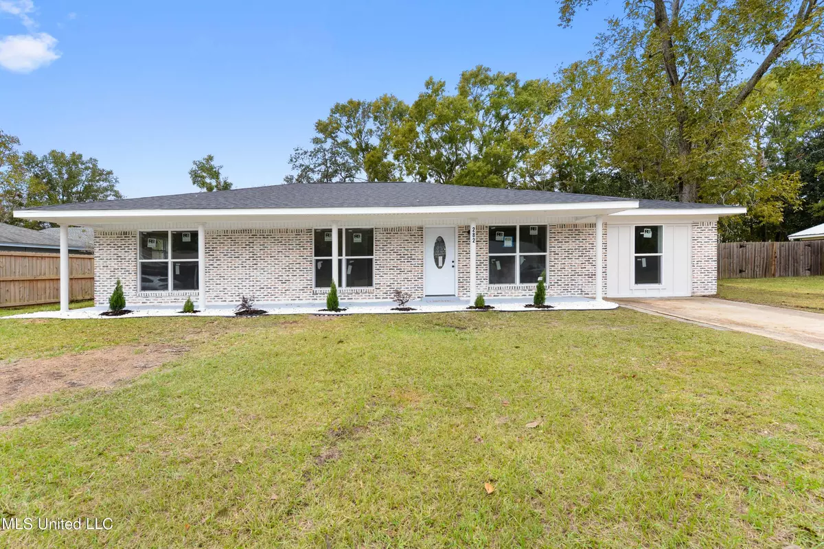 Ocean Springs, MS 39564,282 Mccool Street