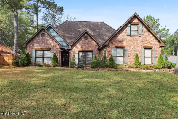 135 Pine Ridge Circle, Brandon, MS 39047