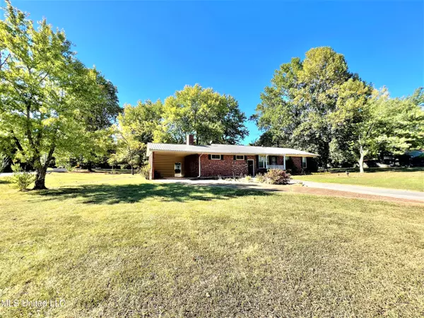 Holly Springs, MS 38635,736 Old Highway 4 W