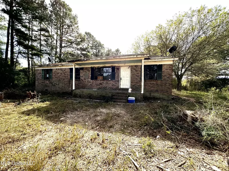 31 Doug Lowe Road, Lumberton, MS 39455