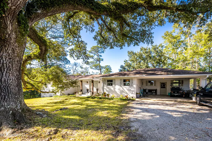 1213 Iola Road, Ocean Springs, MS 39564