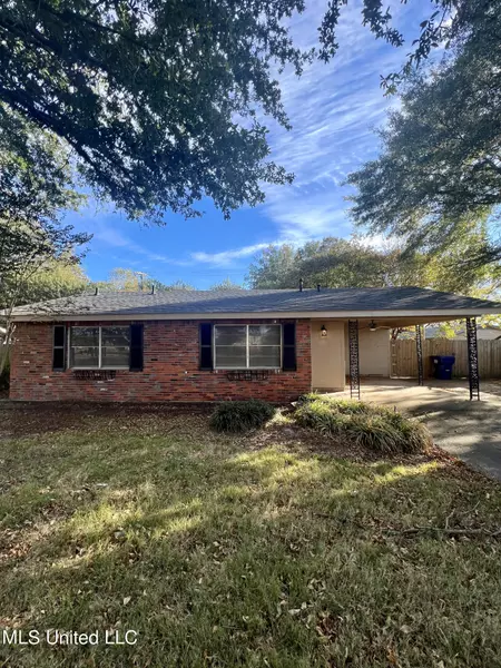 1311 W West Sunflower Road, Cleveland, MS 38732