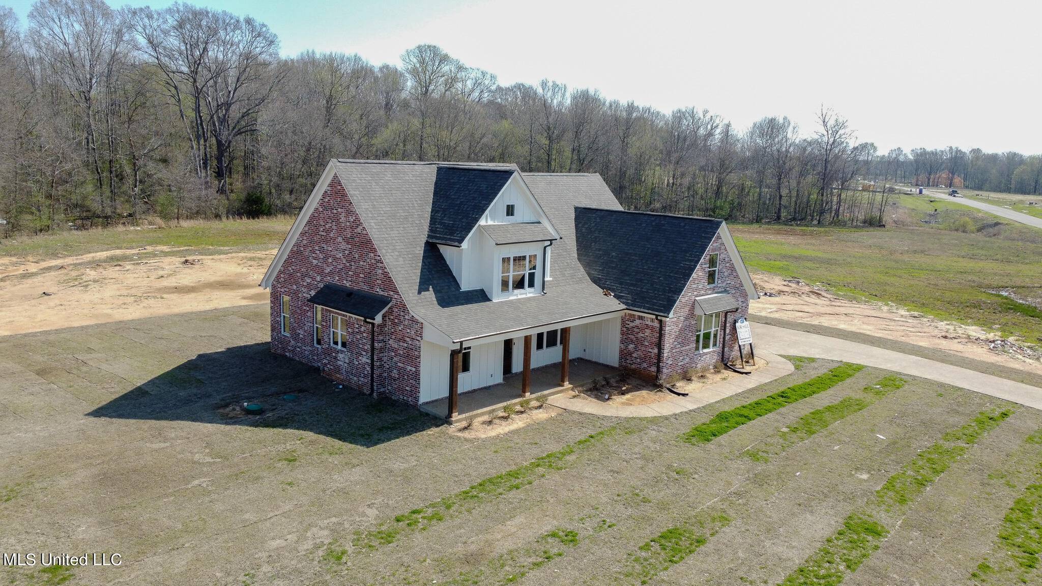 Byhalia, MS 38611,1070 Pebble Cv N