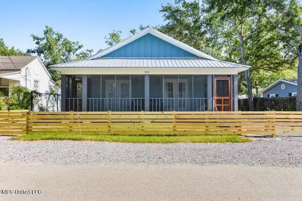 305 Ballentine Street, Bay Saint Louis, MS 39520