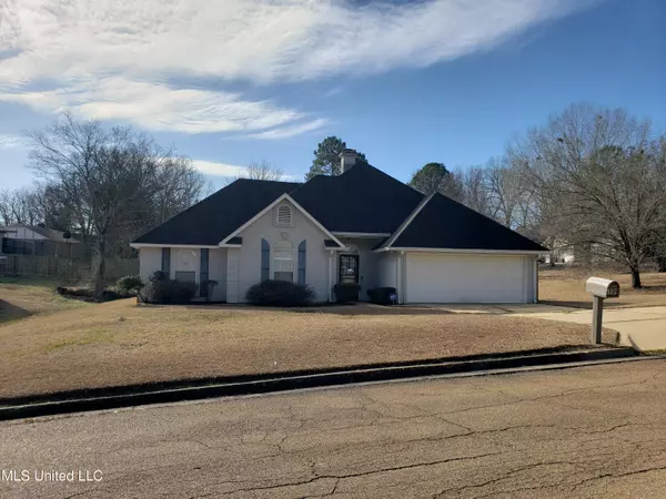 309 Cardinal Lane Lane, Clinton, MS 39056