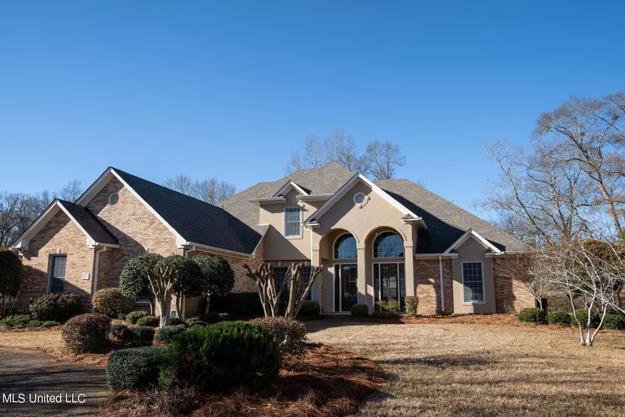 203 Carlton Circle, Ridgeland, MS 39157