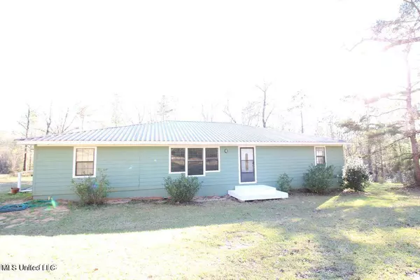 130 Long Leaf Road, Lucedale, MS 39452