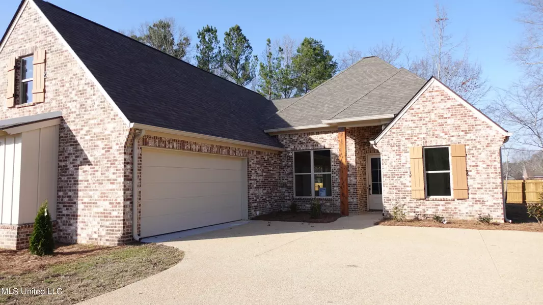 308 Bullock Circle, Richland, MS 39218