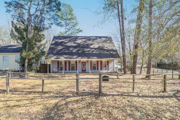 610 S 19th Avenue, Hattiesburg, MS 39401