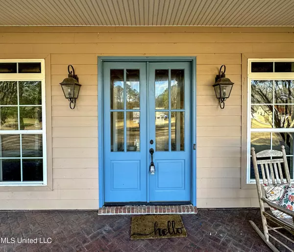 Flora, MS 39071,963 Petrified Forest Road