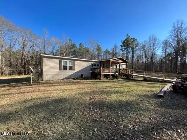 1665 Bill Strong Road, Edwards, MS 39066