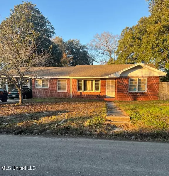 246 Dewey Circle, Biloxi, MS 39531