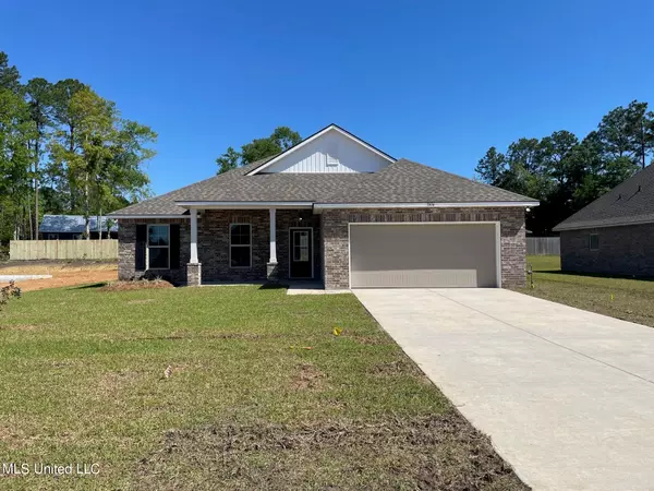 11436 Memphis Circle, Ocean Springs, MS 39564