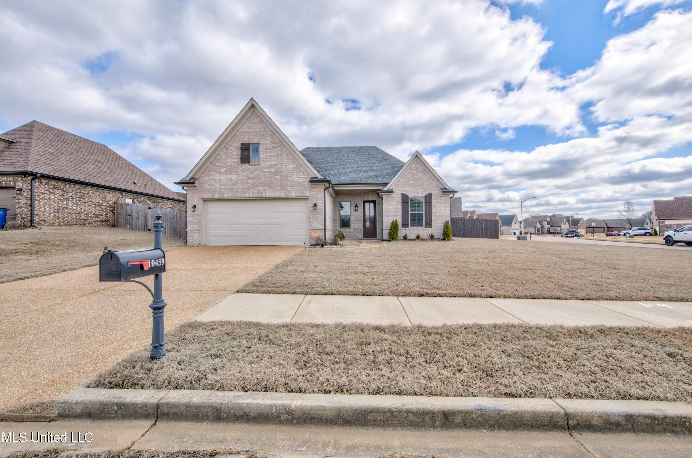 10459 Parker Drive, Olive Branch, MS 38654