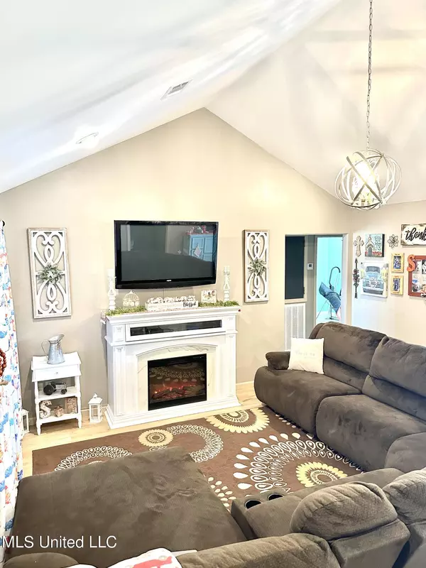 Lucedale, MS 39452,103 Hafner Lane