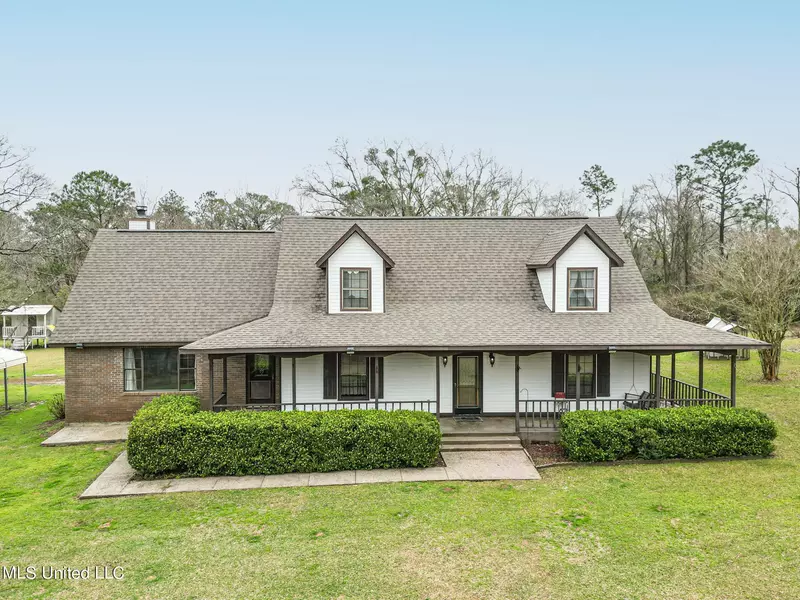 20525 Driscoll Lane, Saucier, MS 39574