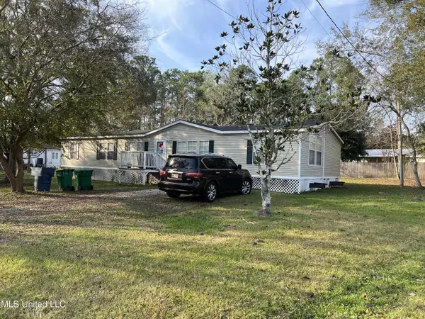 Ocean Springs, MS 39565,9813 Seaman Road