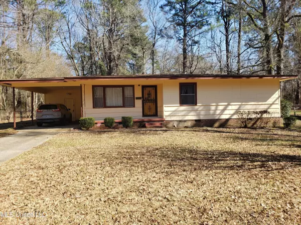 3214 Charleston Drive, Jackson, MS 39212