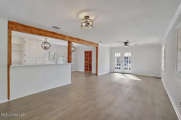 Mendenhall, MS 39114,825 Mamie Drive