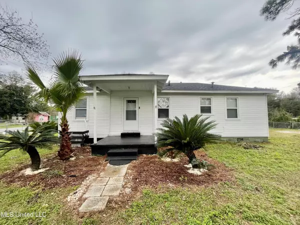 2002 Greater Avenue, Biloxi, MS 39531