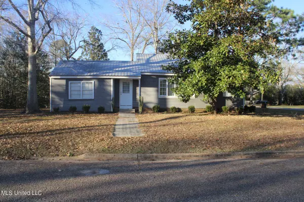 87 Hinson Street, Lucedale, MS 39452