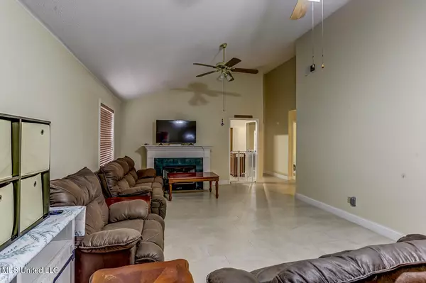 Southaven, MS 38671,8894 Cat Tail Cove