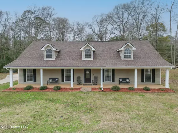 60 Cedar Wood Drive, Perkinston, MS 39573