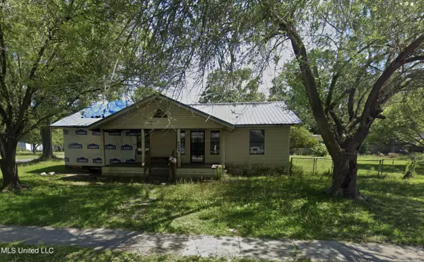 1910 Polk Avenue, Pascagoula, MS 39567