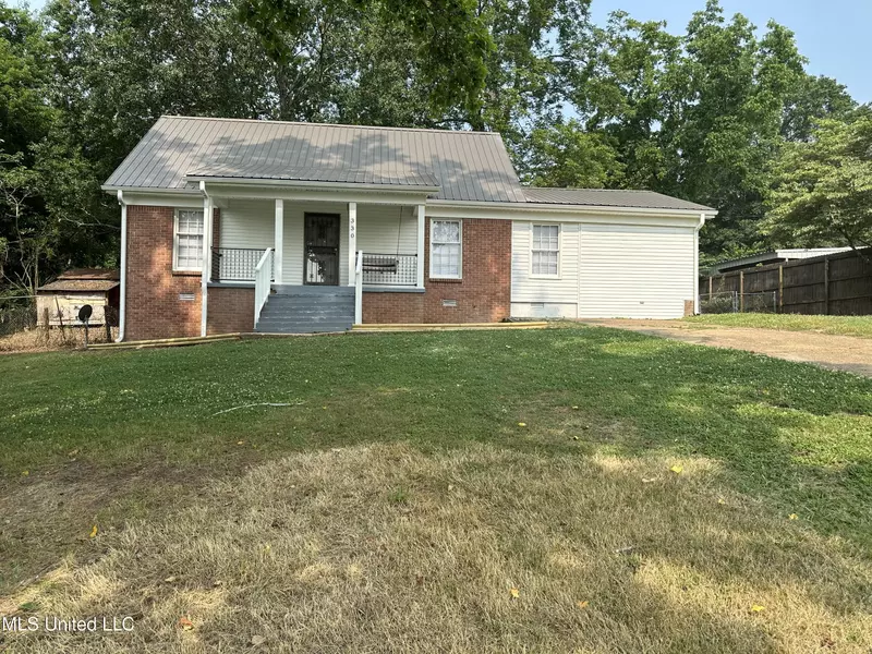 330 Cedar Drive, Holly Springs, MS 38635