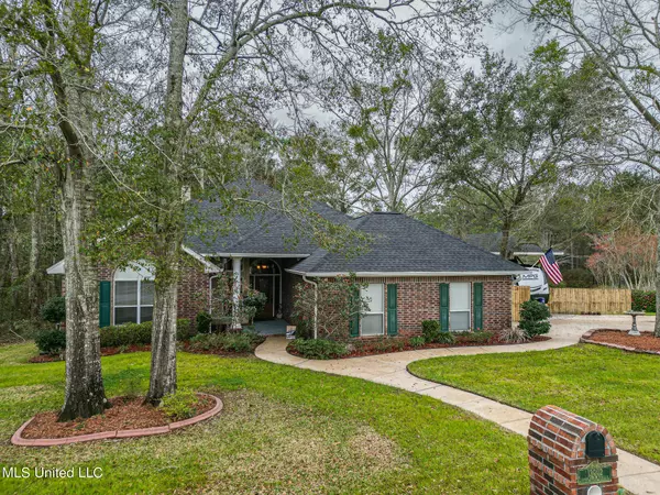 13002 Riverwalk Circle, D'iberville, MS 39540