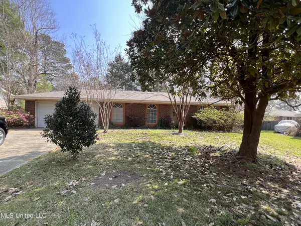 104 Red Oak Road, Clinton, MS 39056