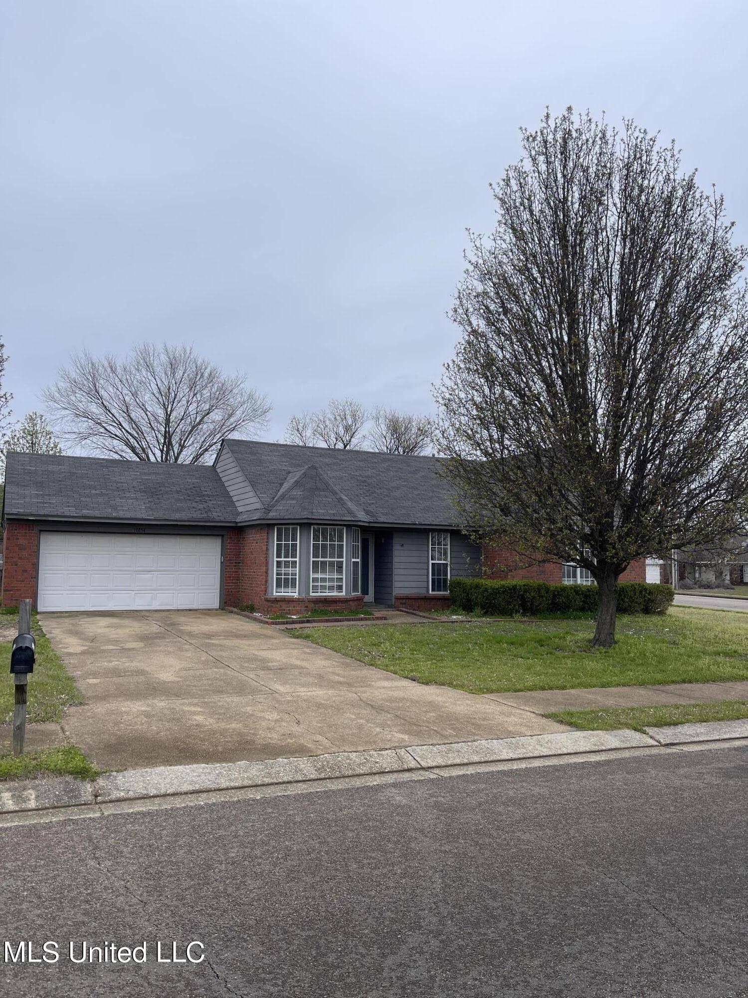 10254 Oak Leaf Drive, Olive Branch, MS 38654