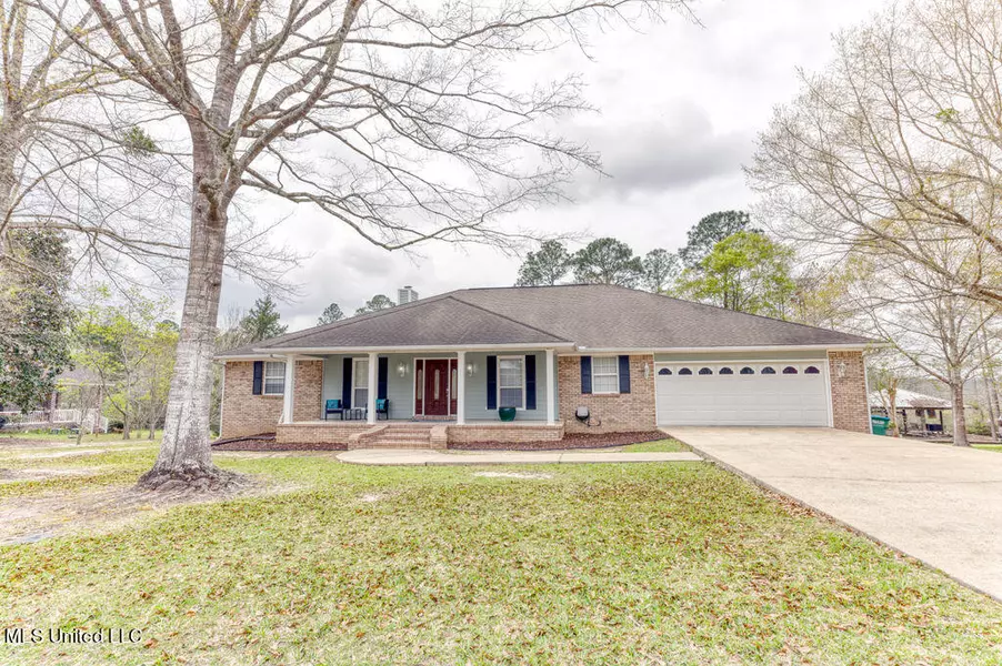 8321 Meadowdale Drive, Gautier, MS 39553