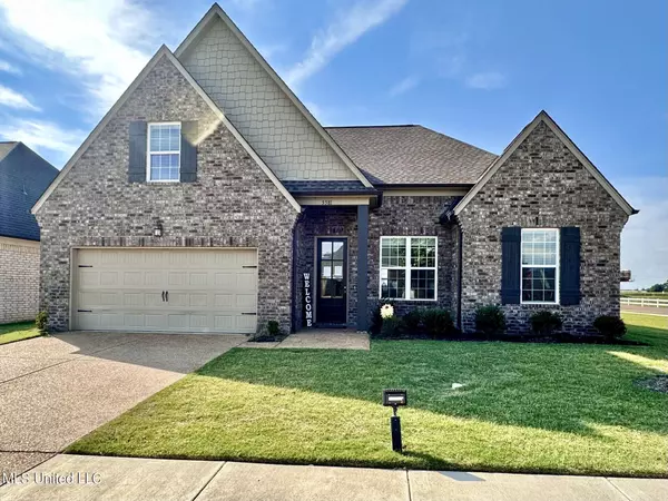 5581 W Lakeside Circle, Walls, MS 38680