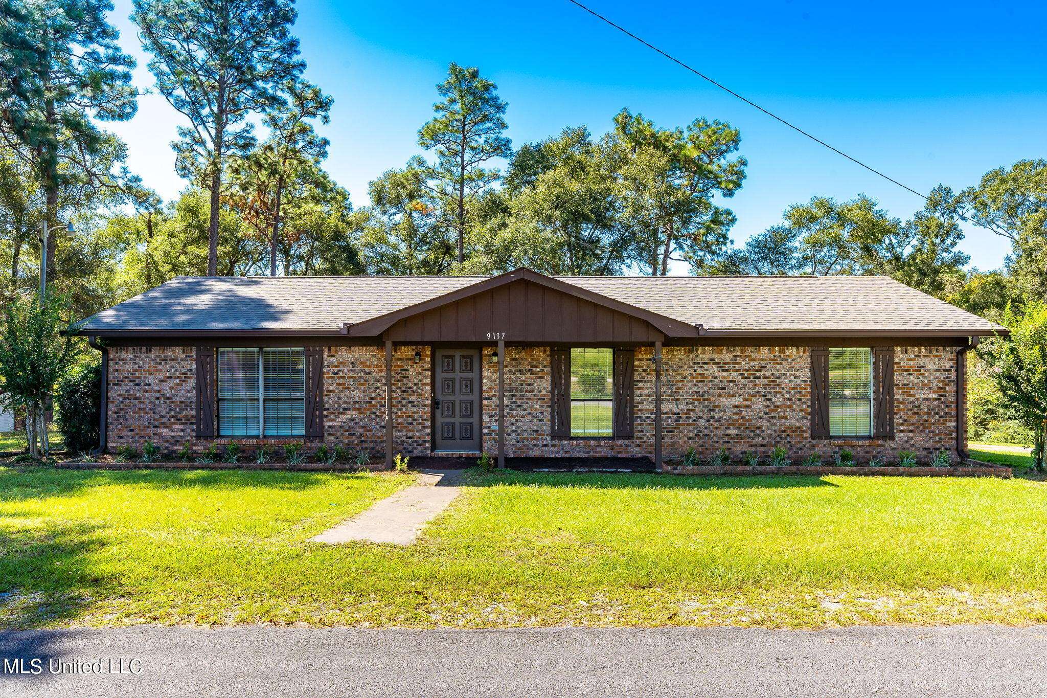 Lucedale, MS 39452,9137 E Highway 198
