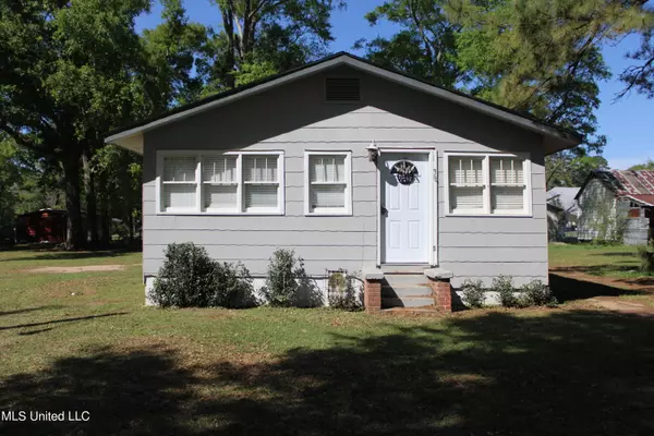 38 2nd Avenue, Lucedale, MS 39452