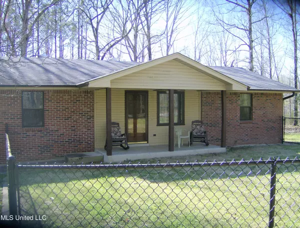 Byhalia, MS 38611,13495 Woodlawn Lane