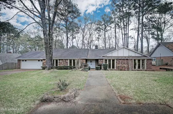 215 Edinburgh Court, Brandon, MS 39047